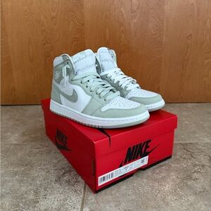 Nike Jordan 1 High "Seafoam" Size 7.5 Women